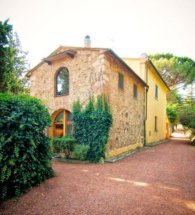 Stunning Country House Overlooking Tuscany Hills Lorenzana Exterior photo